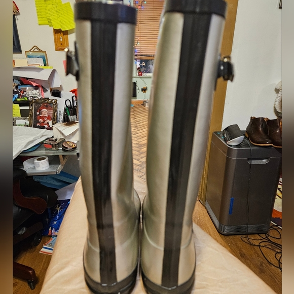 Forever Young Women Rubber Rain Boots with Cotton Lining, Gunmetal Silver - Picture 2 of 7